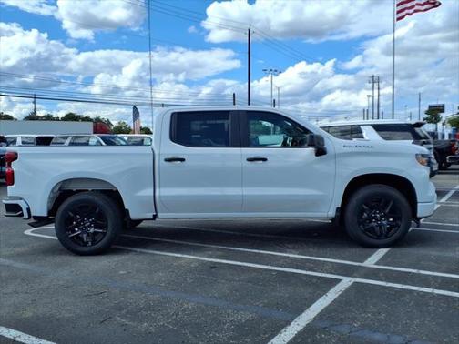 2025 Chevrolet Silverado 1500 Custom