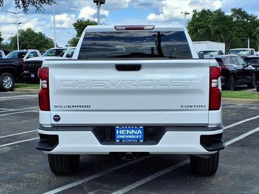 2025 Chevrolet Silverado 1500 Custom