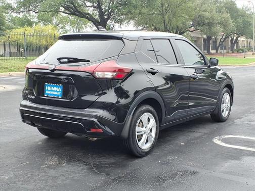 Super Black 2023 Nissan Kicks S