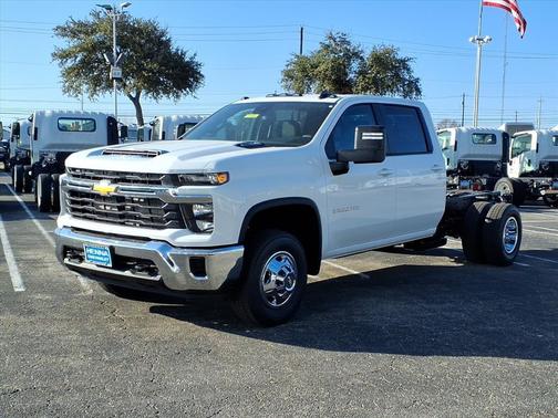 2026 Chevrolet Silverado 3500 LT