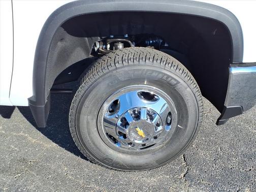 2026 Chevrolet Silverado 3500 LT