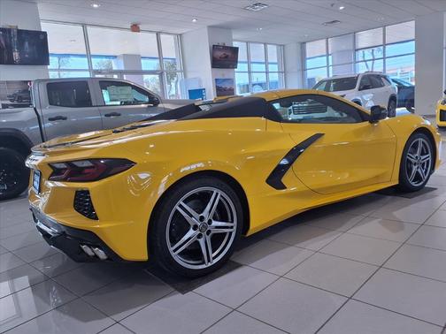 2026 Chevrolet Corvette Stingray w/2LT