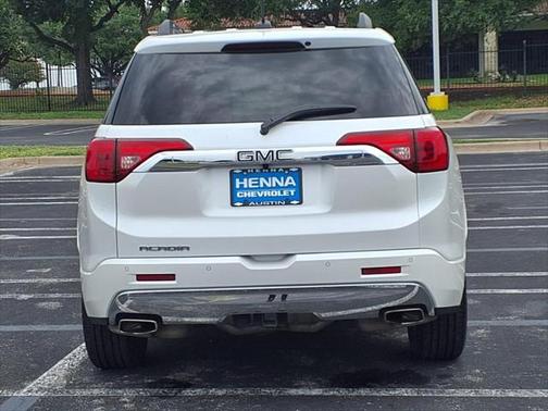 2019 GMC Acadia Denali