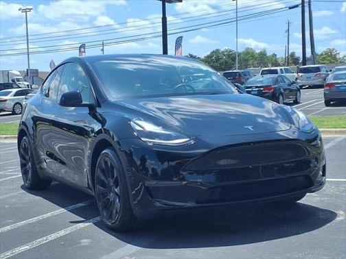 2025 Tesla Model Y Long Range Dual Motor All-Wheel Drive