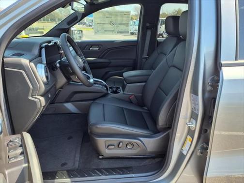 2025 Chevrolet Colorado LT