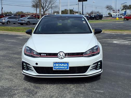 2018 Volkswagen Golf GTI 2.0T S 4-Door