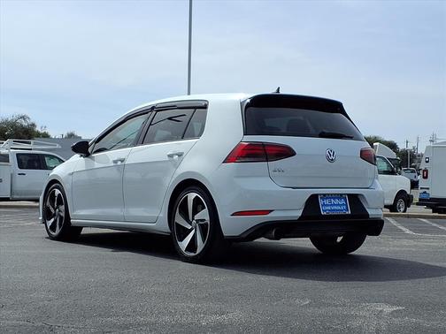 2018 Volkswagen Golf GTI 2.0T S 4-Door