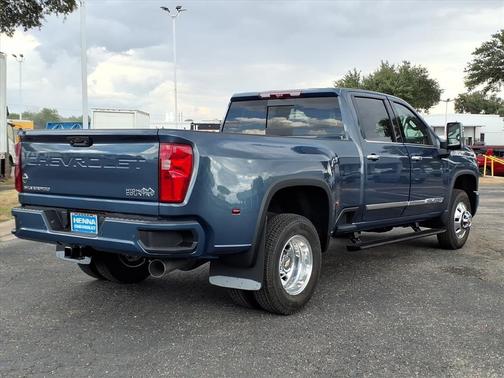 2026 Chevrolet Silverado 3500 High Country