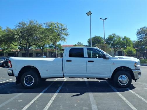 Bright White Clearcoat 2024 RAM 3500 Tradesman Crew Cab 4x4 8' Box