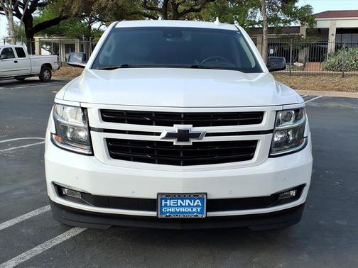 Summit White 2019 Chevrolet Suburban Premier