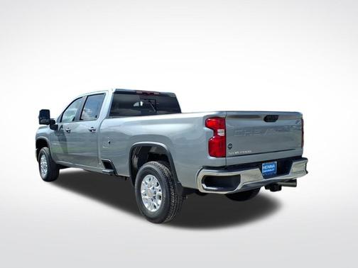 Sterling Gray Metallic 2026 Chevrolet Silverado 2500 LT