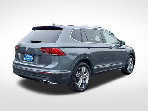 Platinum Gray Metallic 2021 Volkswagen Tiguan 2.0T SEL