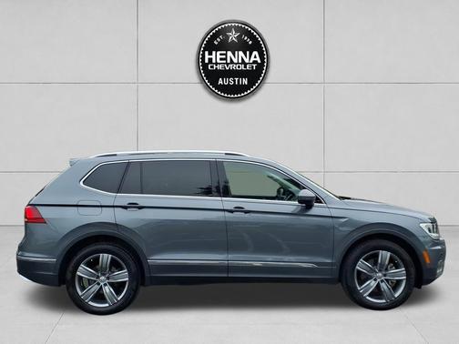 Platinum Gray Metallic 2021 Volkswagen Tiguan 2.0T SEL