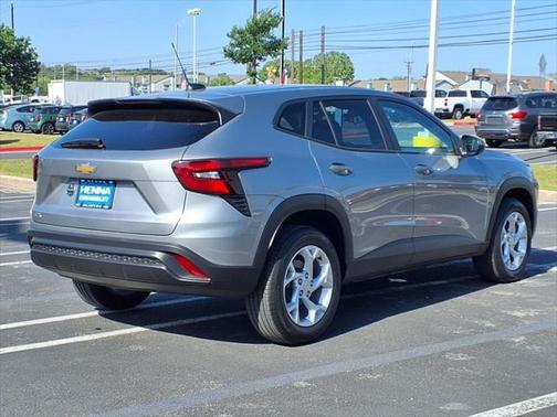 2024 Chevrolet Trax LS