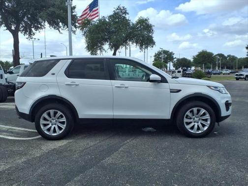 2017 Land Rover Discovery HSE