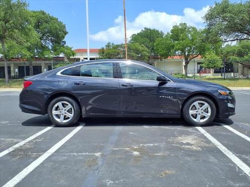 2022 Chevrolet Malibu 1LS