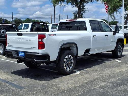 2025 Chevrolet Silverado 2500 Custom