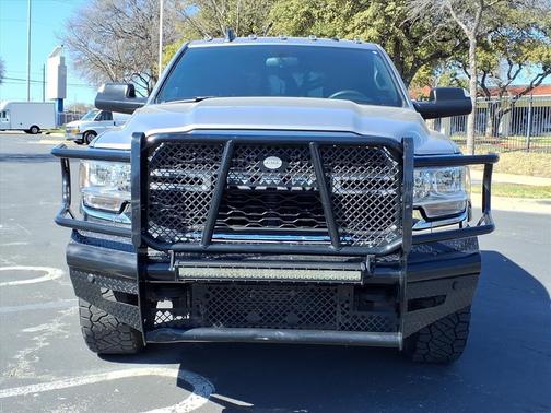 2022 RAM 2500 Tradesman Crew Cab 4x4 6'4' Box