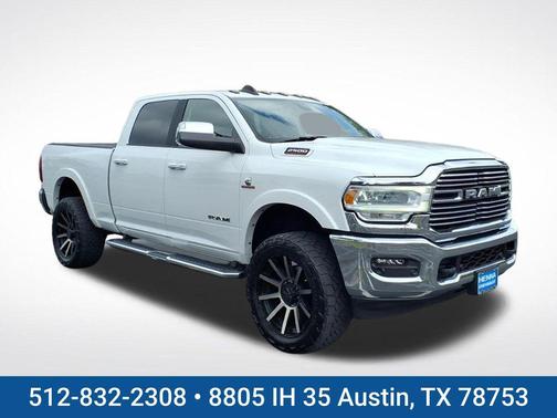 Bright White Clearcoat 2022 RAM 2500 Laramie Crew Cab 4x4 6'4' Box