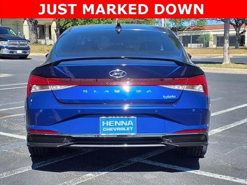2023 Hyundai ELANTRA Limited