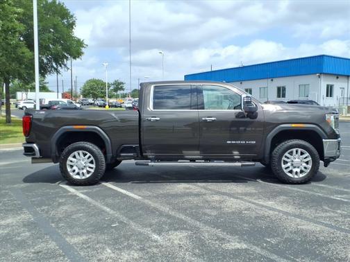 Brownstone Metallic 2021 GMC Sierra 2500 SLT