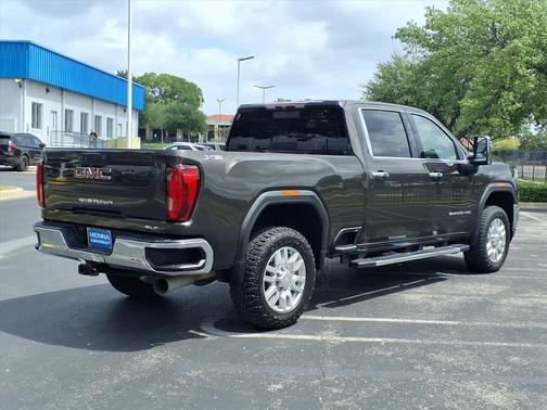 2021 GMC Sierra 2500 SLT