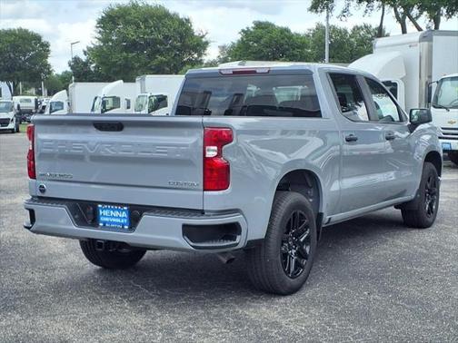 2025 Chevrolet Silverado 1500 Custom