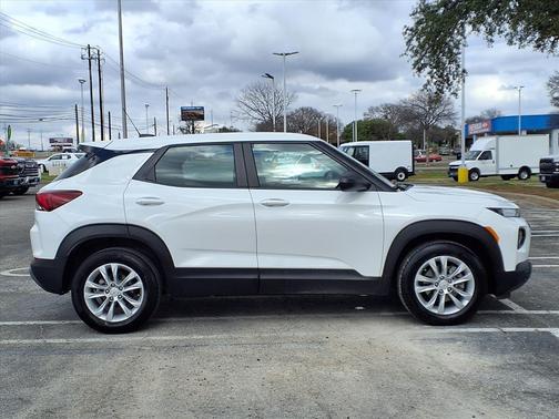 2023 Chevrolet Trailblazer LS