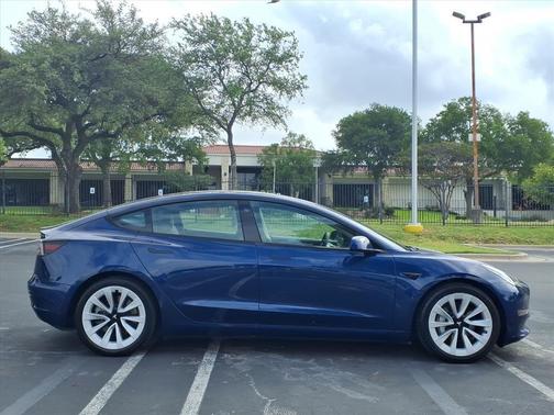 Deep Blue Metallic 2023 Tesla Model 3 Standard Range