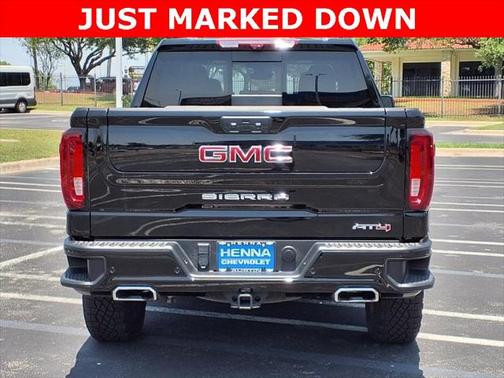 2024 GMC Sierra 1500 AT4