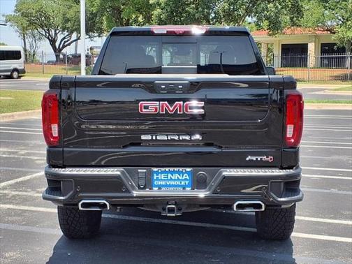 2024 GMC Sierra 1500 AT4