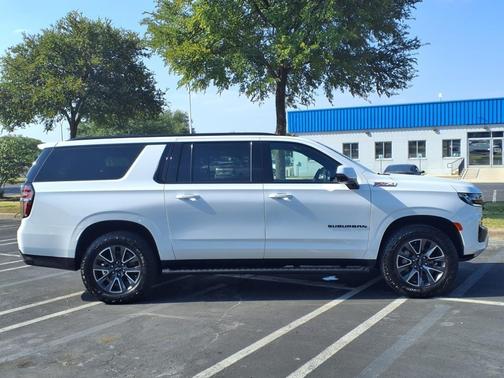 2024 Chevrolet Suburban 4WD Z71