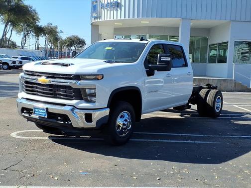 2026 Chevrolet Silverado 3500 LT