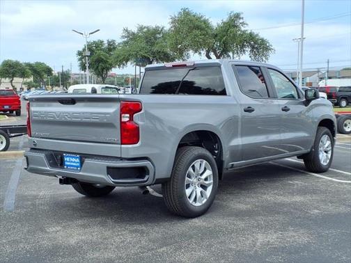 2025 Chevrolet Silverado 1500 Custom