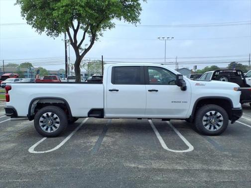 2025 Chevrolet Silverado 2500 Custom