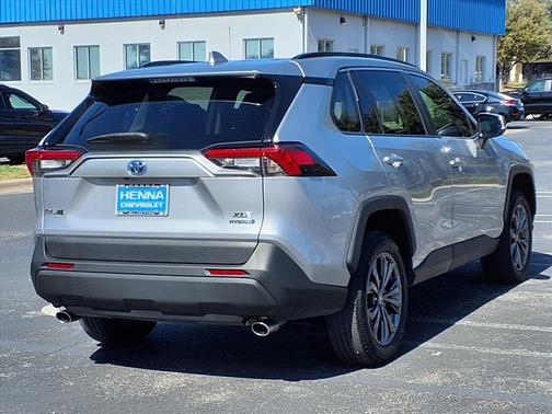 2022 Toyota RAV4 Hybrid XLE Premium