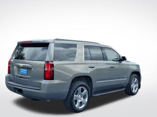 Pepperdust Metallic 2019 Chevrolet Tahoe LT