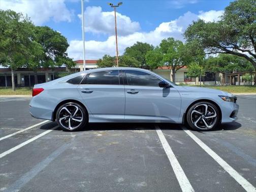2022 Honda Accord Hybrid Base