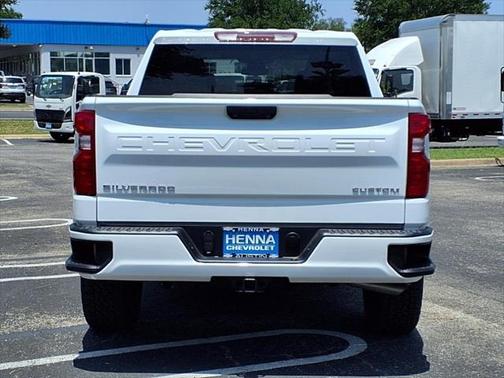 2025 Chevrolet Silverado 1500 Custom