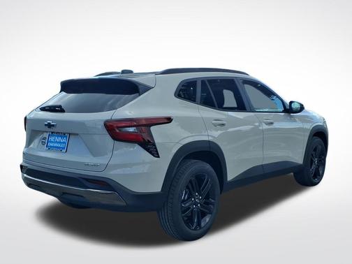 White Sands 2026 Chevrolet Trax FWD ACTIV