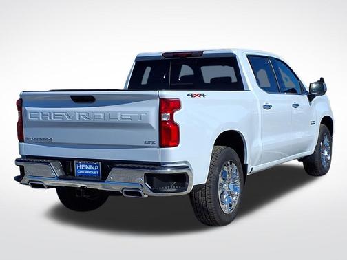 Polar White Tricoat 2026 Chevrolet Silverado 1500 LTZ