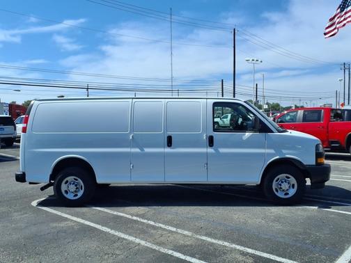 2024 Chevrolet Express 2500 RWD 2500 Extended Wheelbase WT