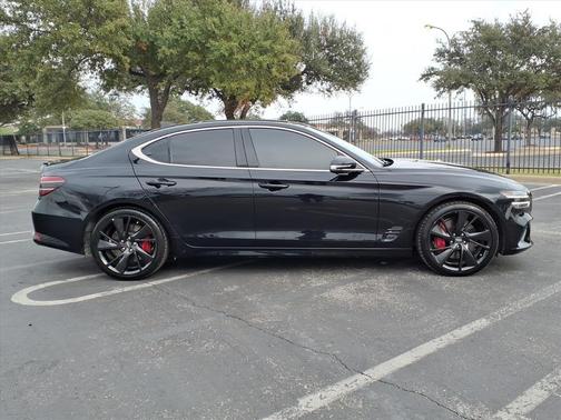 2022 Genesis G70 3.3T RWD