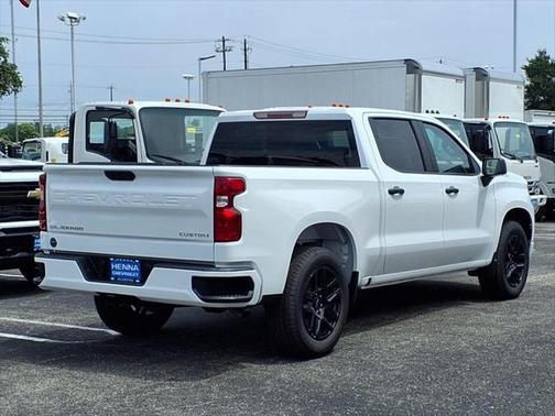 2025 Chevrolet Silverado 1500 Custom