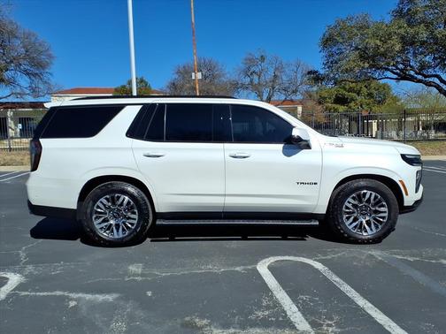 2025 Chevrolet Tahoe 4WD Z71