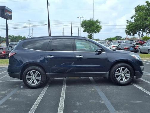 2017 Chevrolet Traverse 2LT