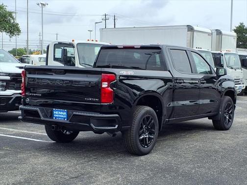 2025 Chevrolet Silverado 1500 Custom