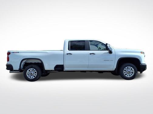Summit White 2026 Chevrolet Silverado 2500 WT