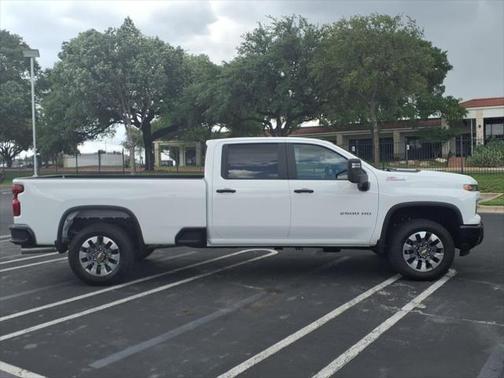 2025 Chevrolet Silverado 2500 Custom