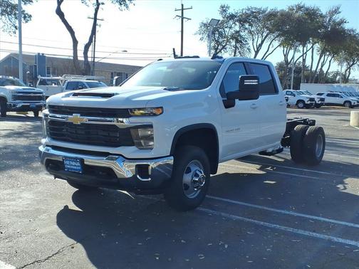 2026 Chevrolet Silverado 3500 LT